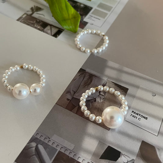 Classic Stretchy Pearl Ring