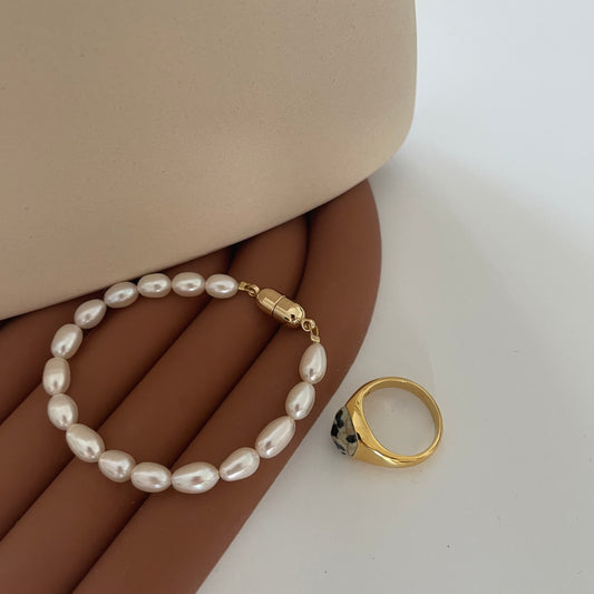 Flawless Natural Freshwater Pearl Bracelet